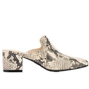 TIME AND TRU SNEAKING BLOCK HEEL PLATFORM MULE SHOE